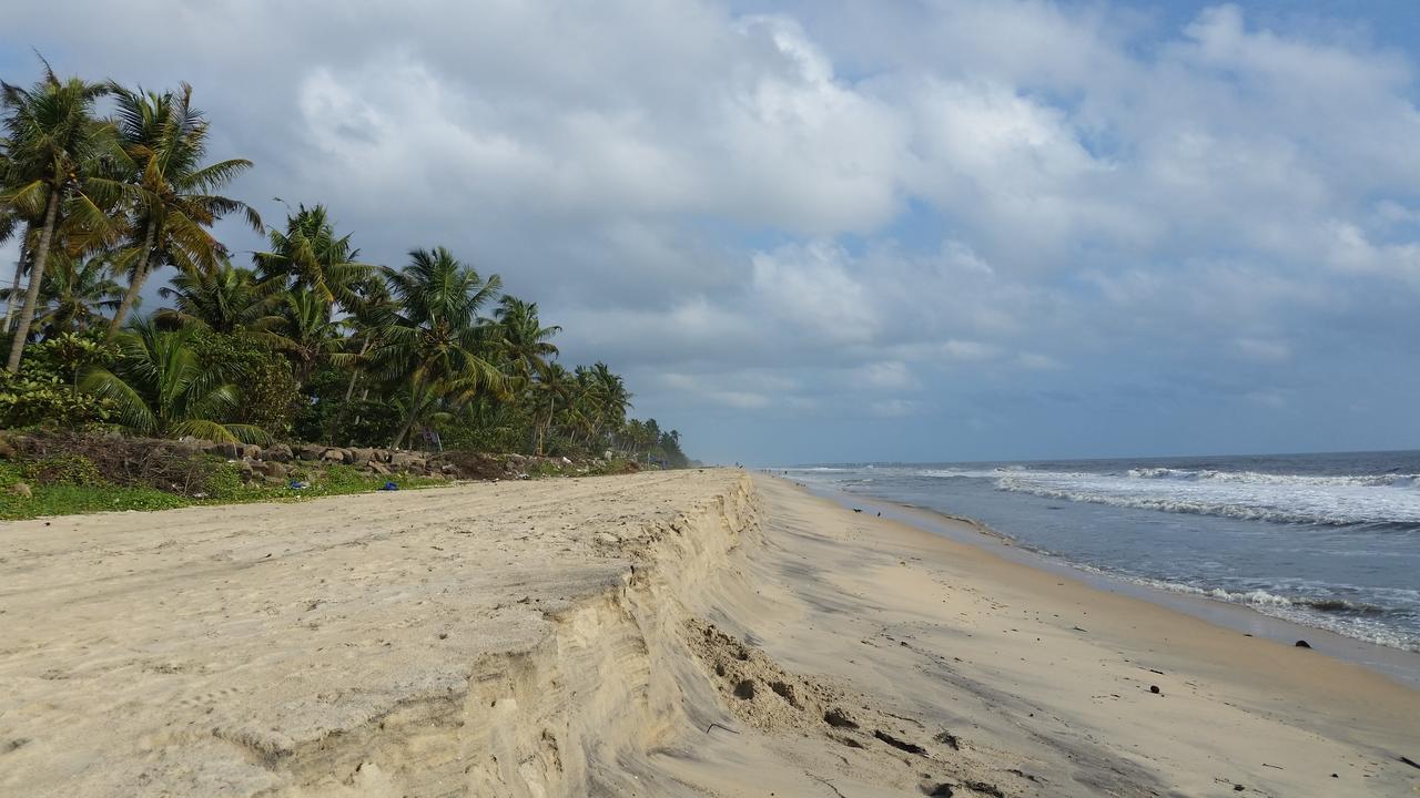 Funky Art Beach House Alappuzha Exterior photo